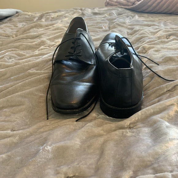 Banana Republic men’s dress shoes - Picture 3 of 5